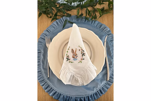 Serwetka haftowana-Easter Bunny